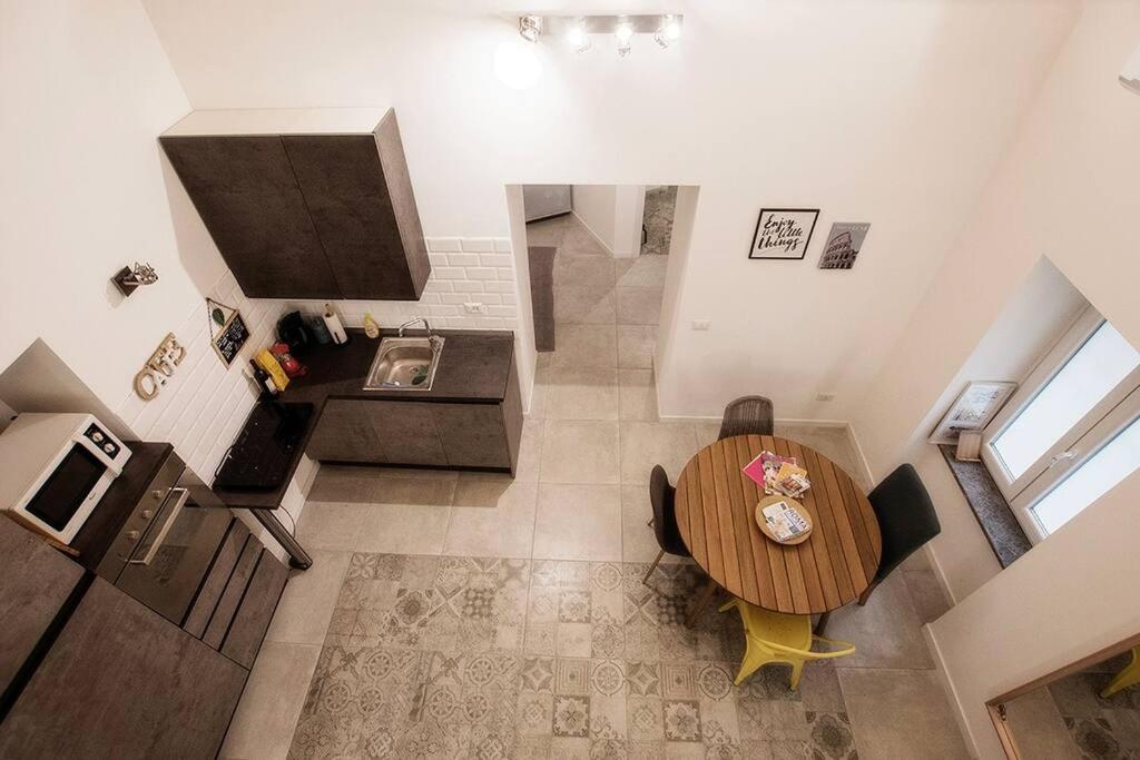 Beautifully Renovated Loft In Trastevere Apartamento