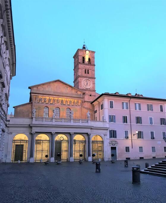 Beautifully Renovated Loft In Trastevere Apartamento *