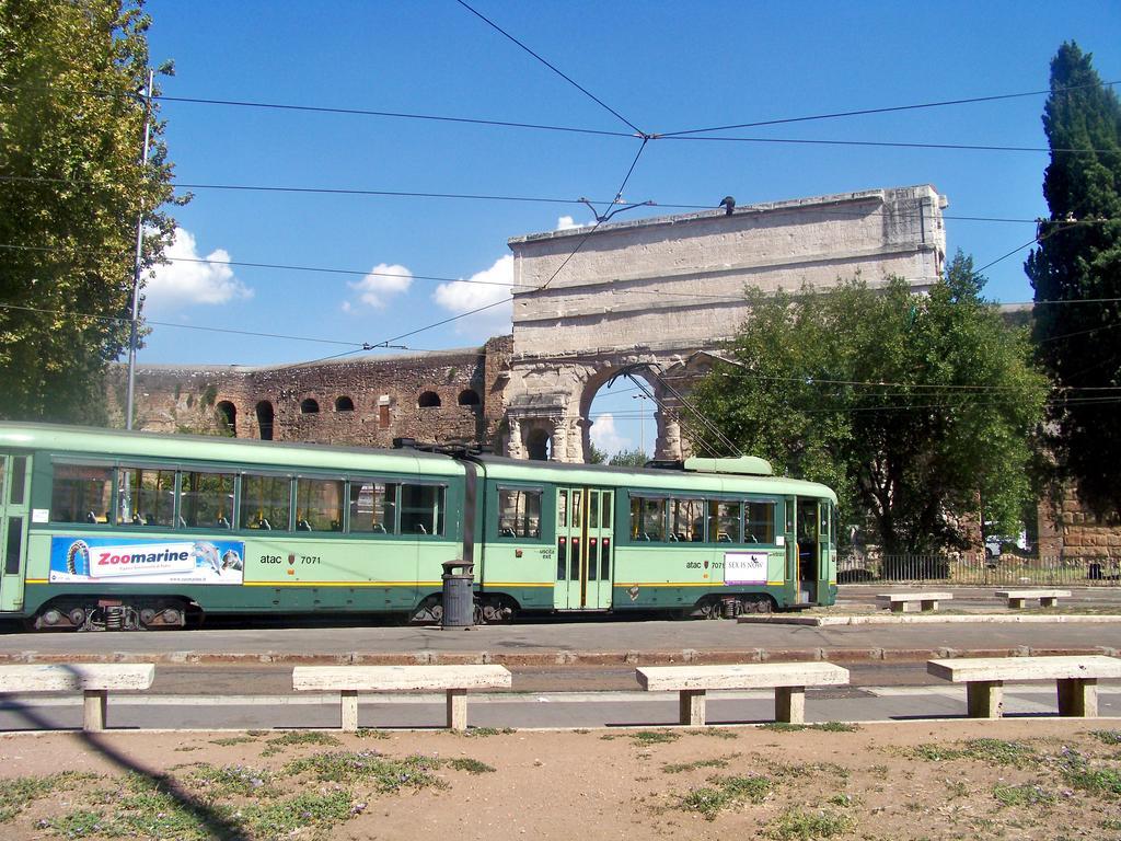 Bed & Breakfast Domus Sessoriana Roma