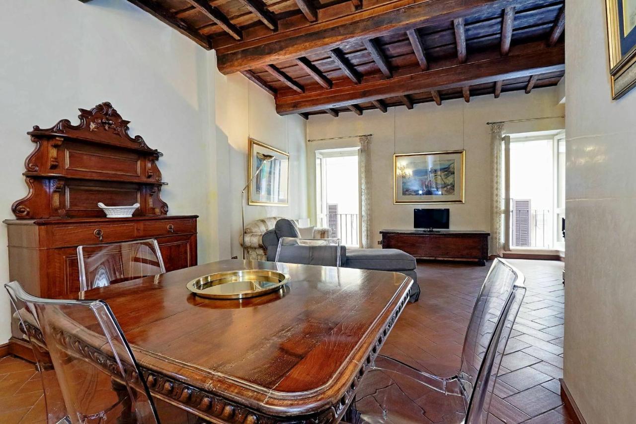 Crociferi Apartamento