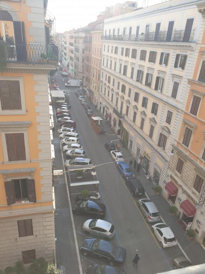 Hello 2 * Roma