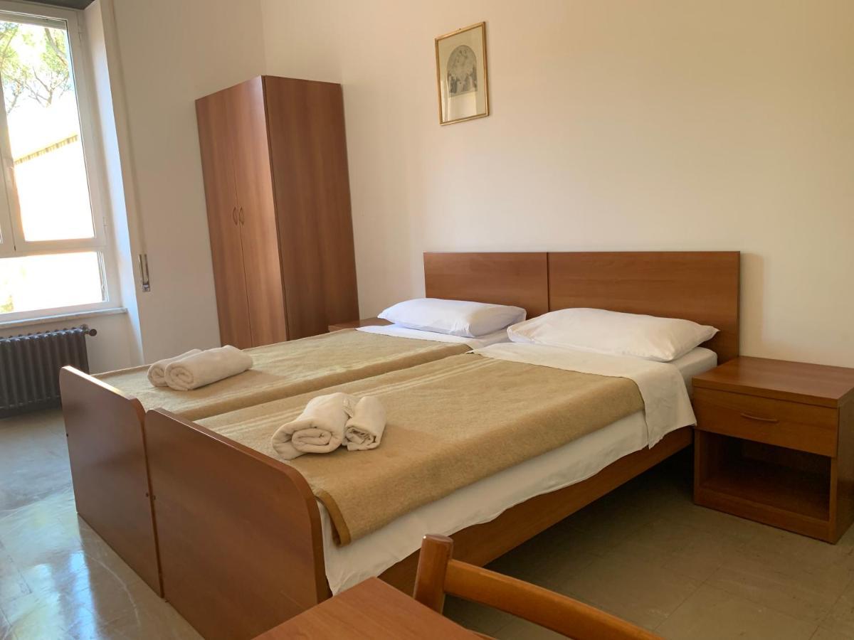 Casa Per Ferie Jpii Dom Polski * Rom