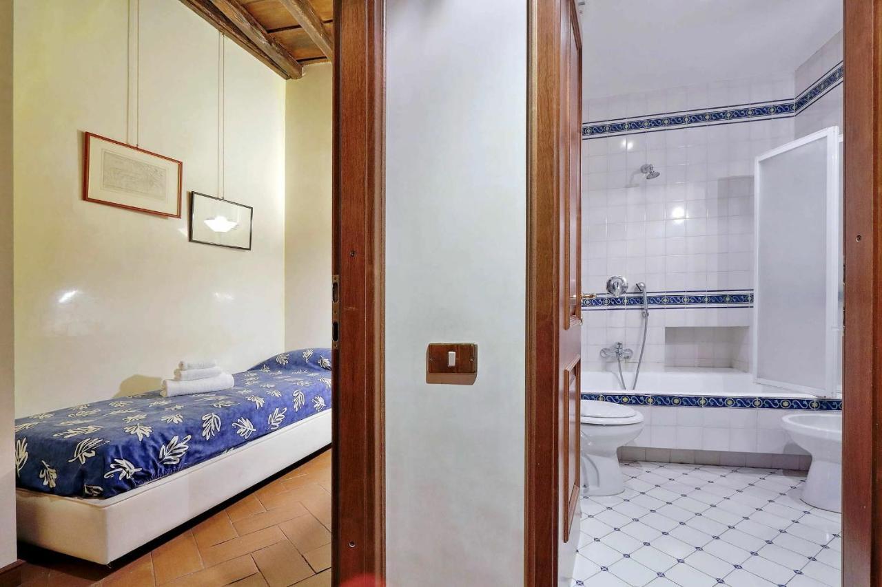 Crociferi Apartamento Roma
