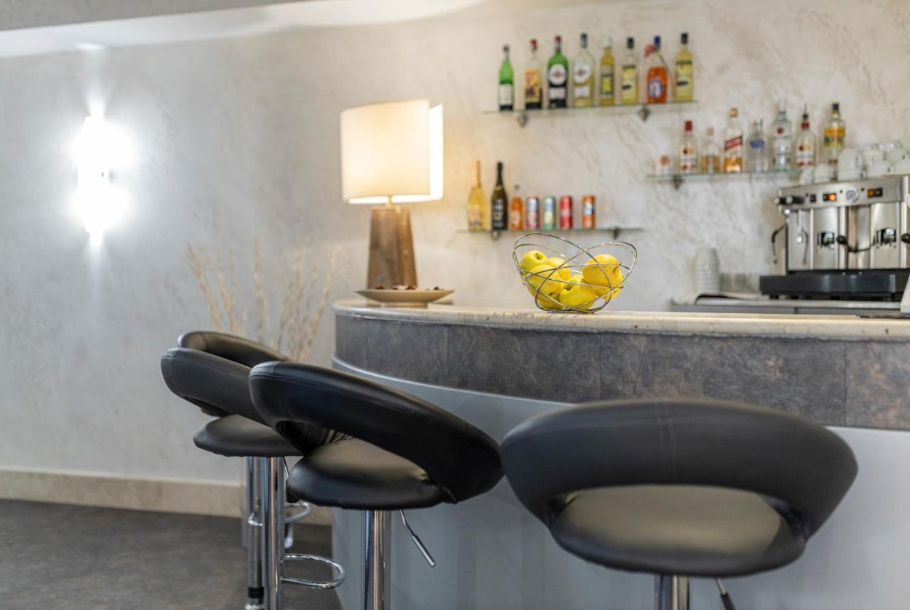 Aphrodite Hotel