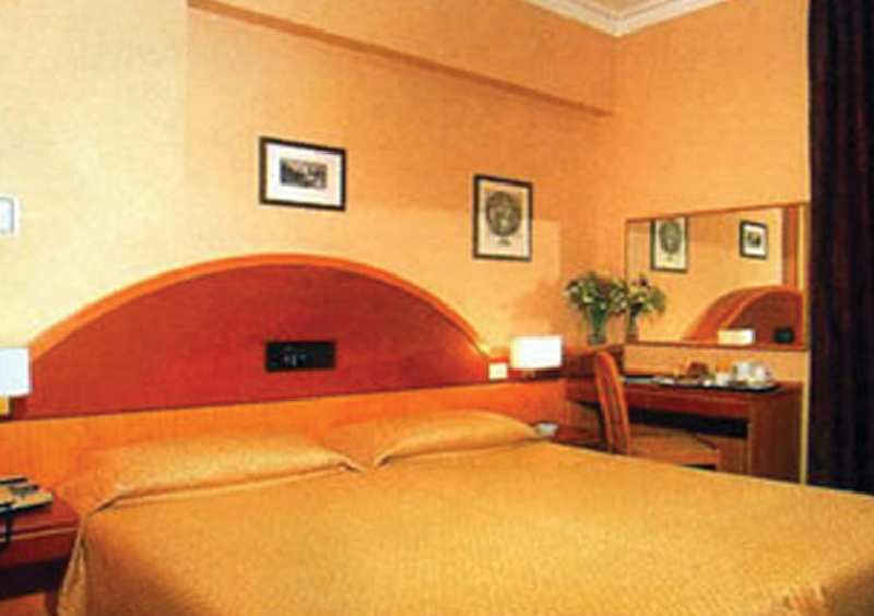 Glori Hotell