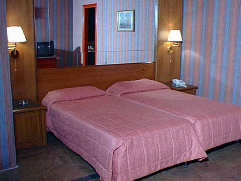 Madison Hotel