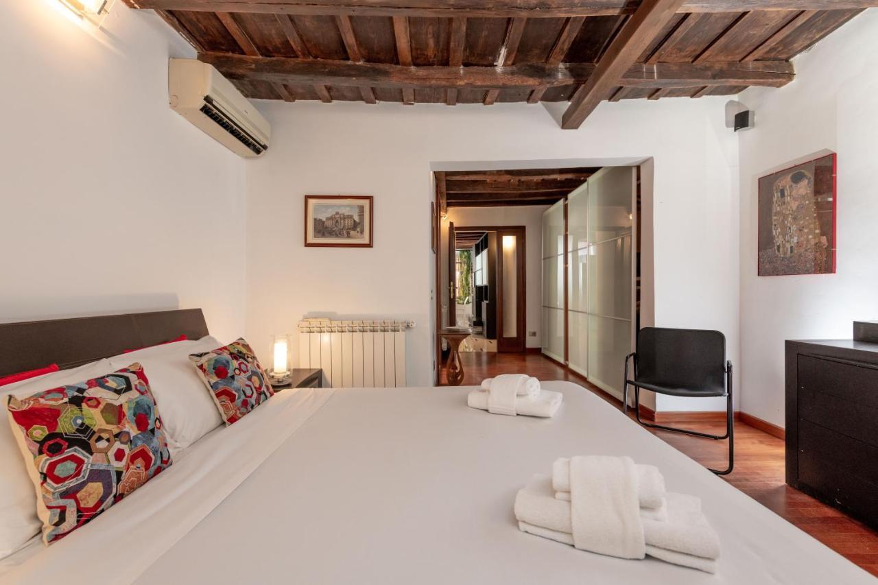 Bella Elena - Jewish Ghetto Roma