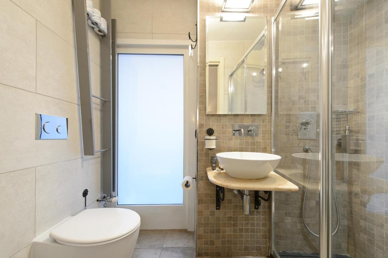 Guest house Luxury Ripetta 2 2*