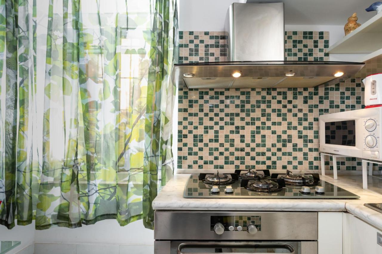 Bella Elena - Jewish Ghetto Apartment