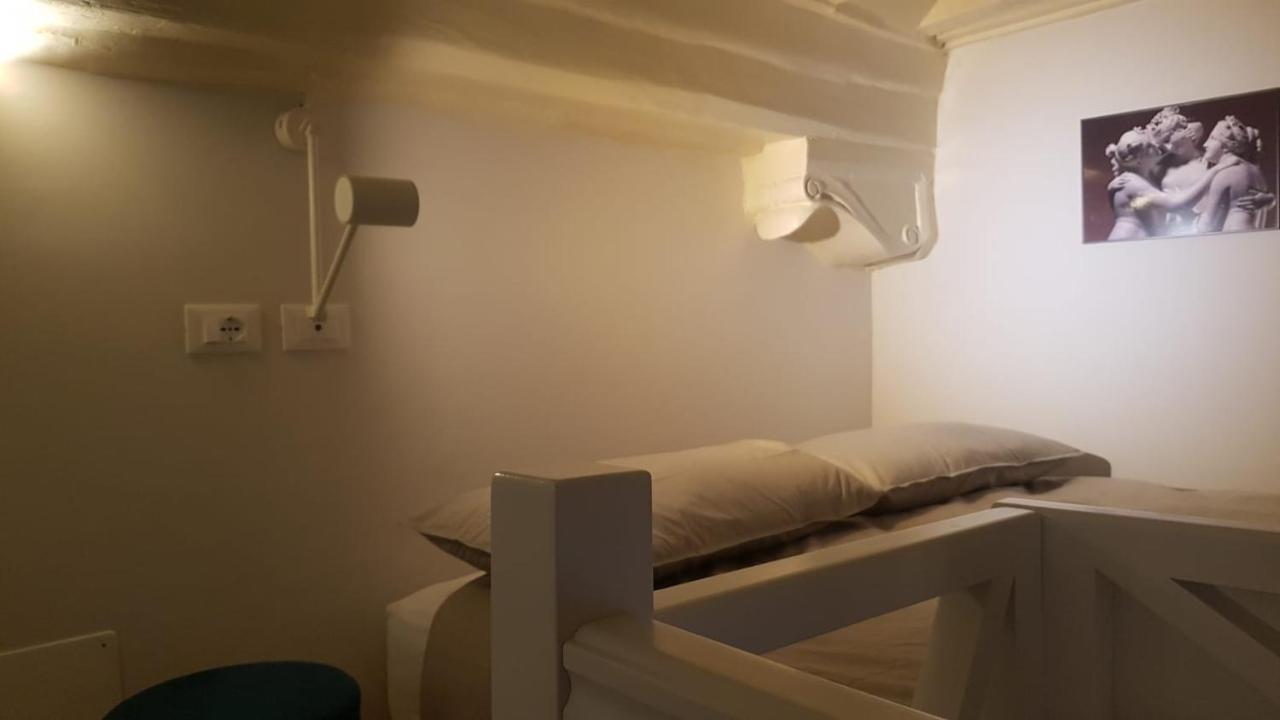 Apartamento Domus Lupae -live In The Heart Of Roma