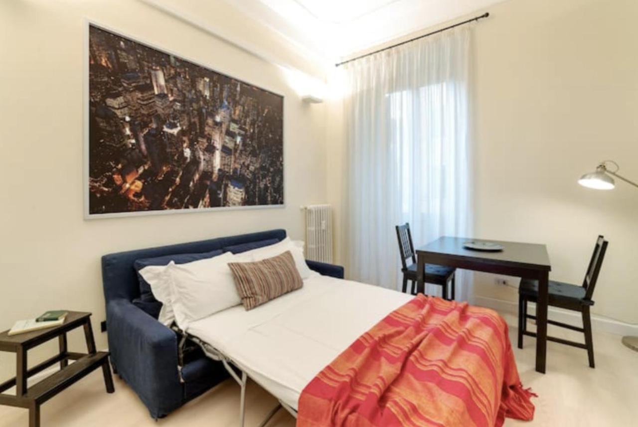 Sunny Flat In Elegant Building Close To Colosseum Roma