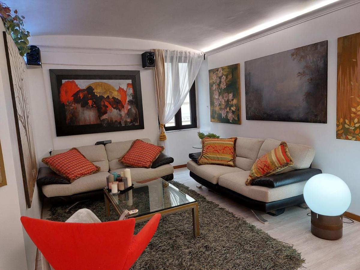Spanish Steps Bedroom Roma