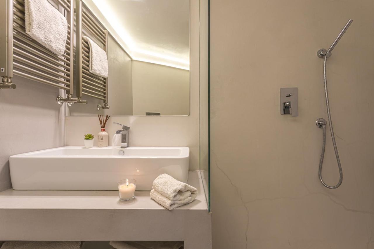 Lucrezia - Close To Piazza Navona Apartment