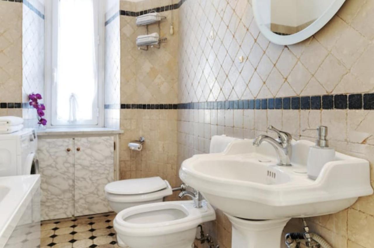 Sunny Flat In Elegant Building Close To Colosseum Apartamento Roma