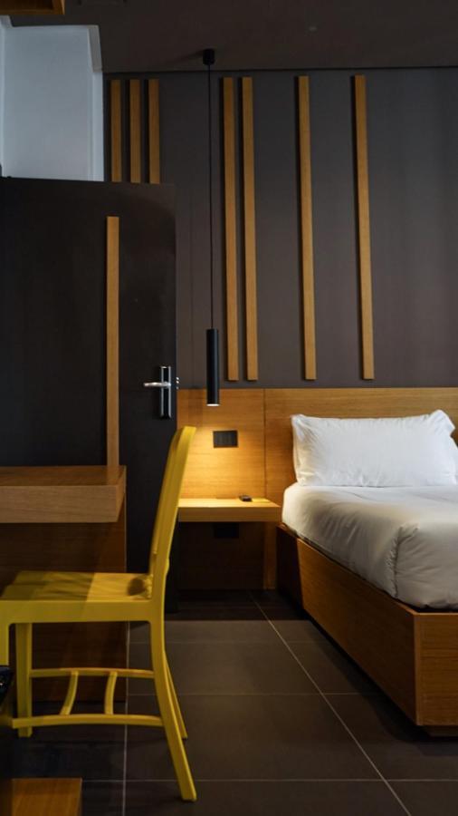 Central Lodge Hotel Hotell 3*