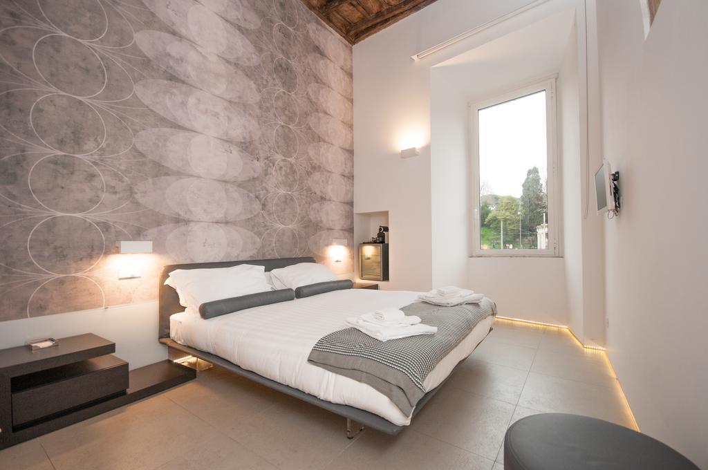 Gasthof First Floor Rom