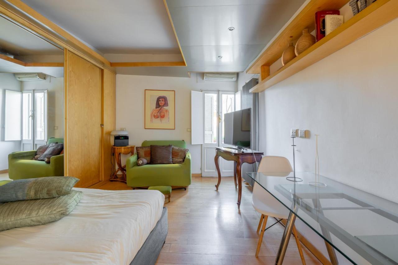 Romantic In Trastevere Apartment *