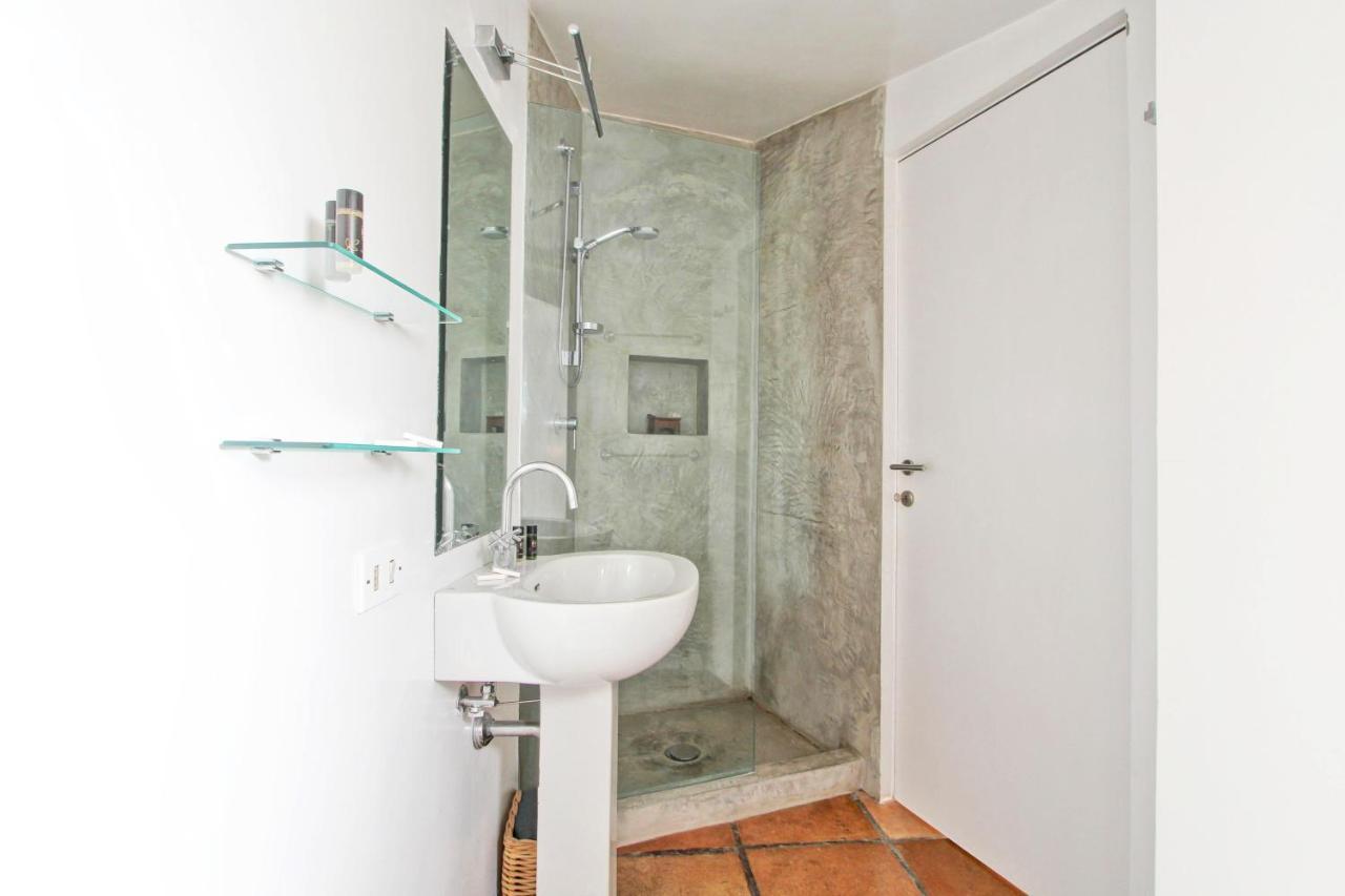 Luxury Art In Trastevere With Terrace Roma