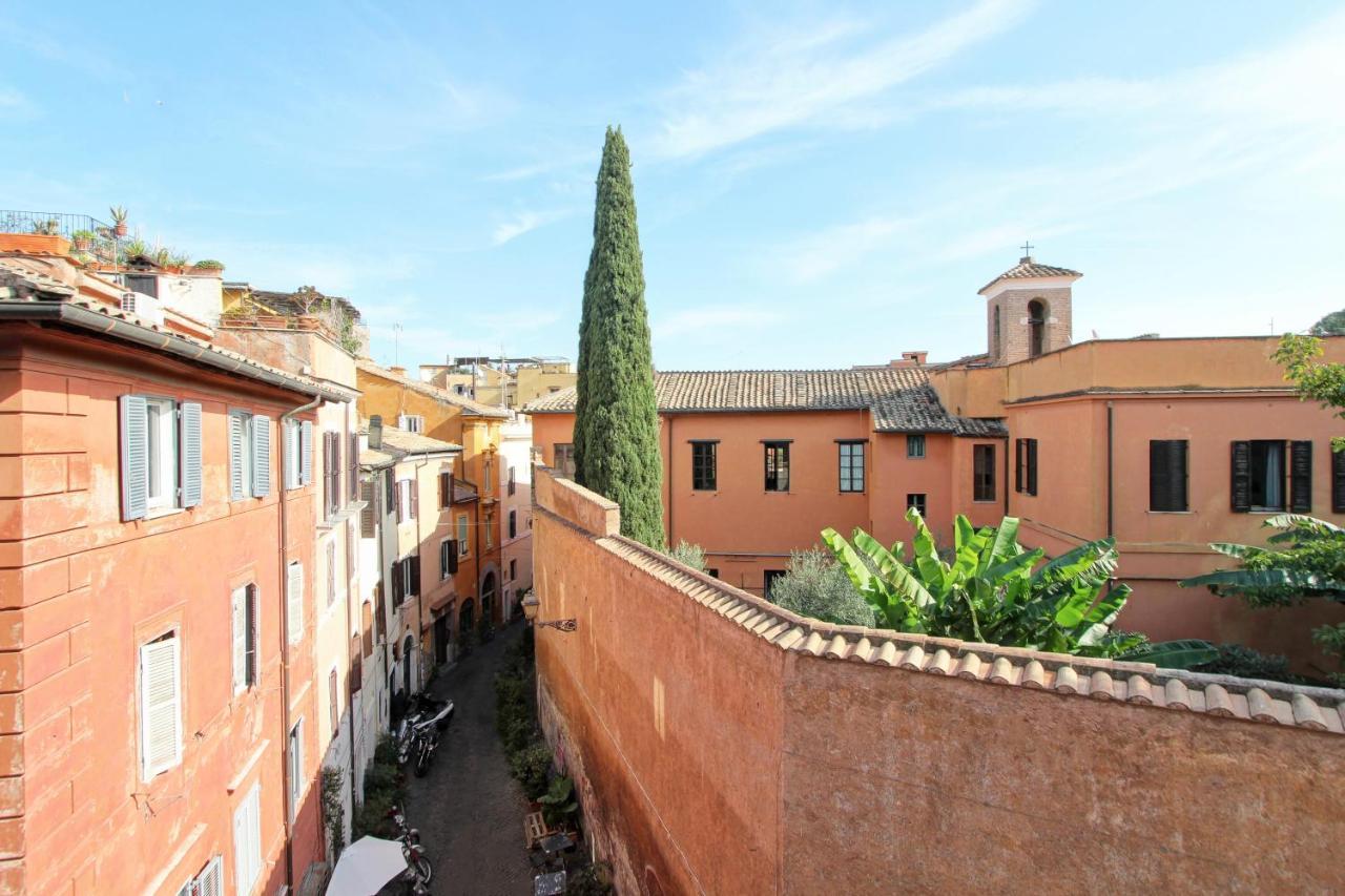Luxury Art In Trastevere With Terrace * Roma