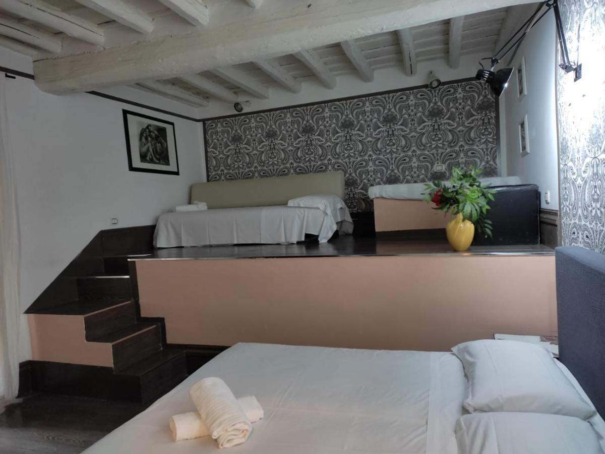 Relais Palazzo Taverna Pensión Roma