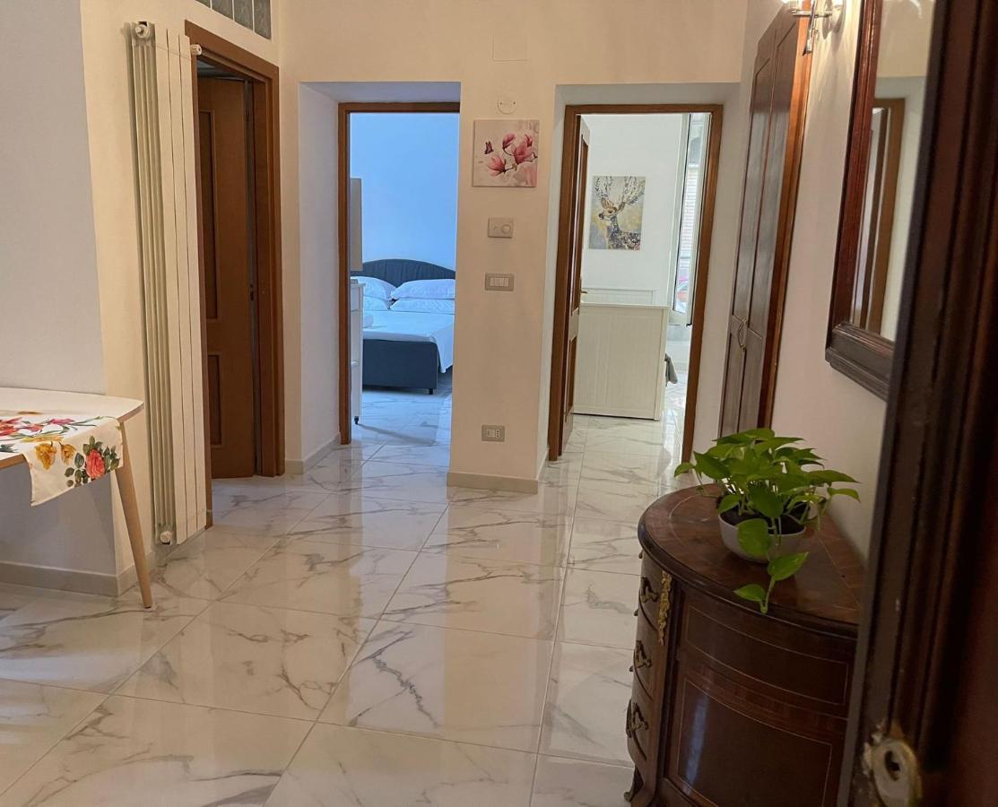 Flowers In Apartamento Roma