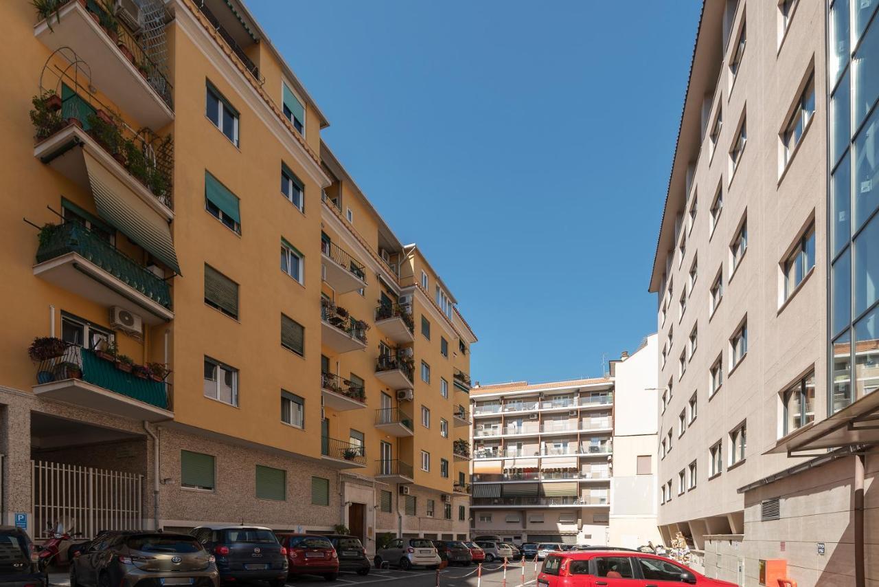 Apartamento Vaticano & San Pietro Balcony