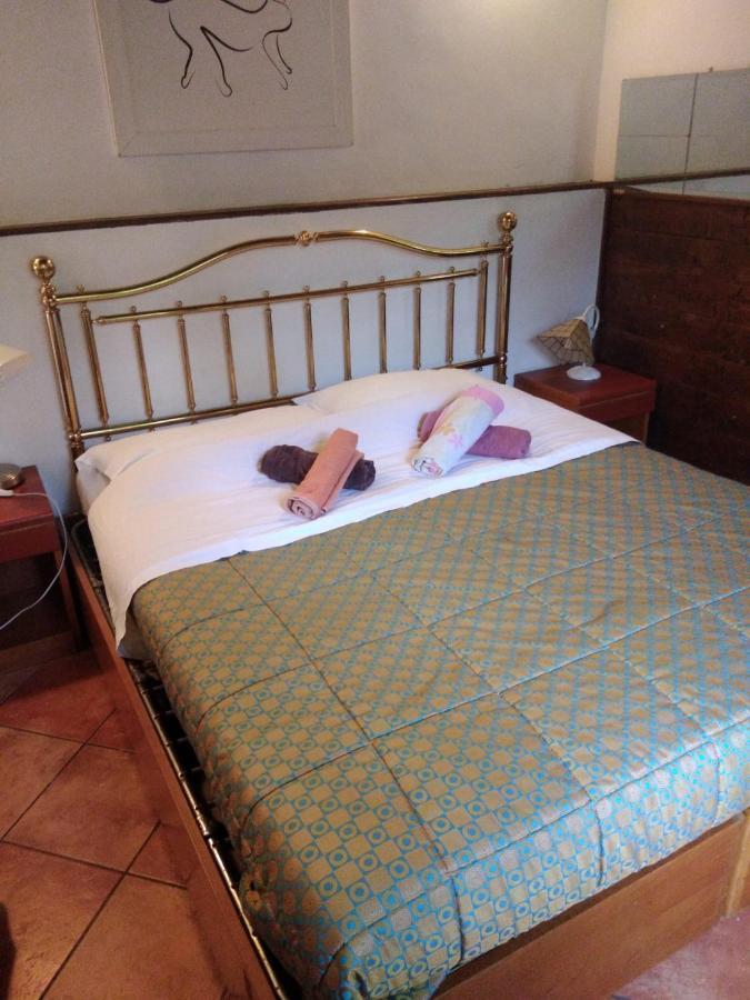 Vatican Low Cost Apartment *