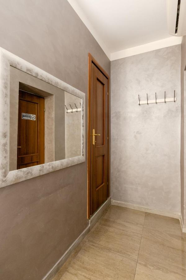 Apartamento 4-bdr Among Colosseum&termini 10-people