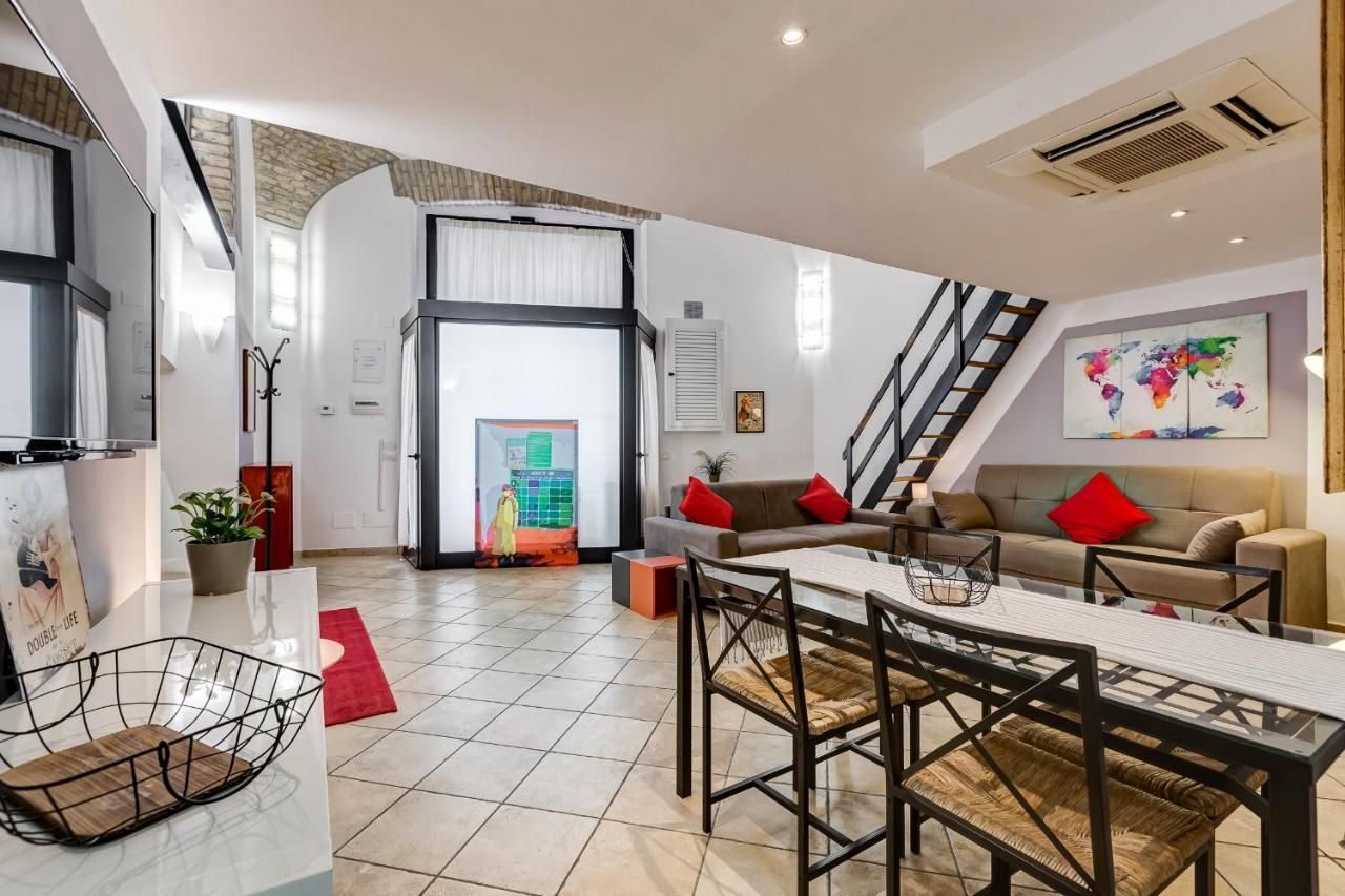 Spacious Loft In The Heart Of Leilighet