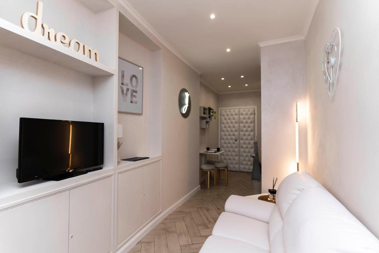 Apartment Silver Coliseum *