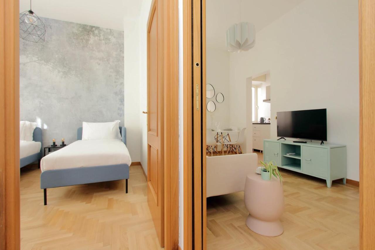 Take Me - Forum Apartment