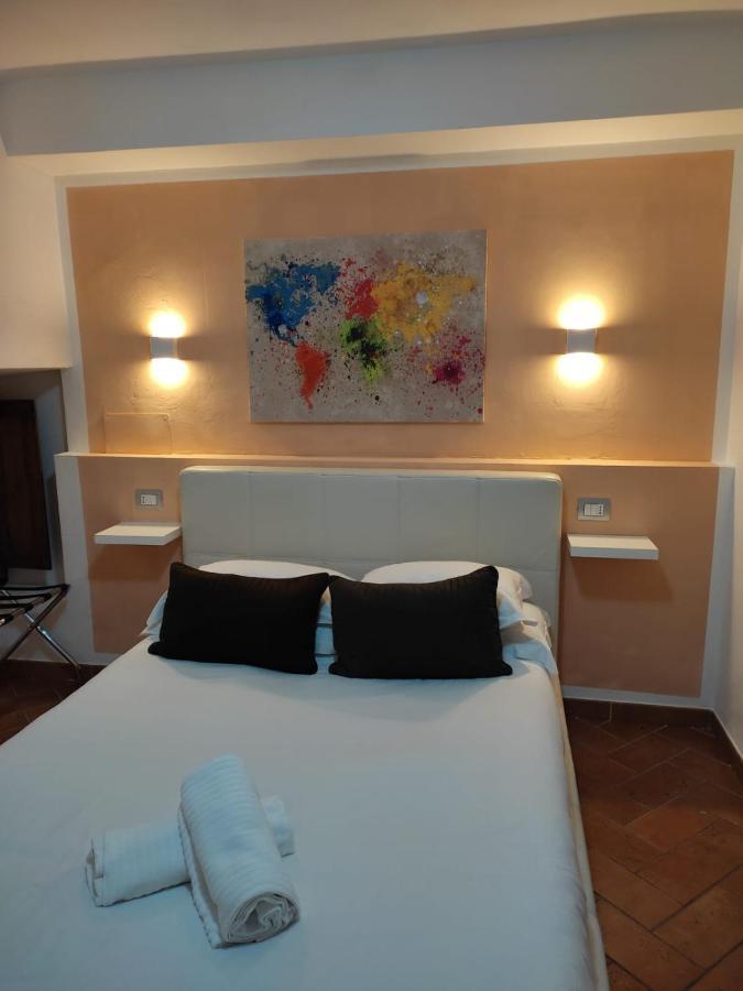 Pensión Relais Palazzo Taverna 3*