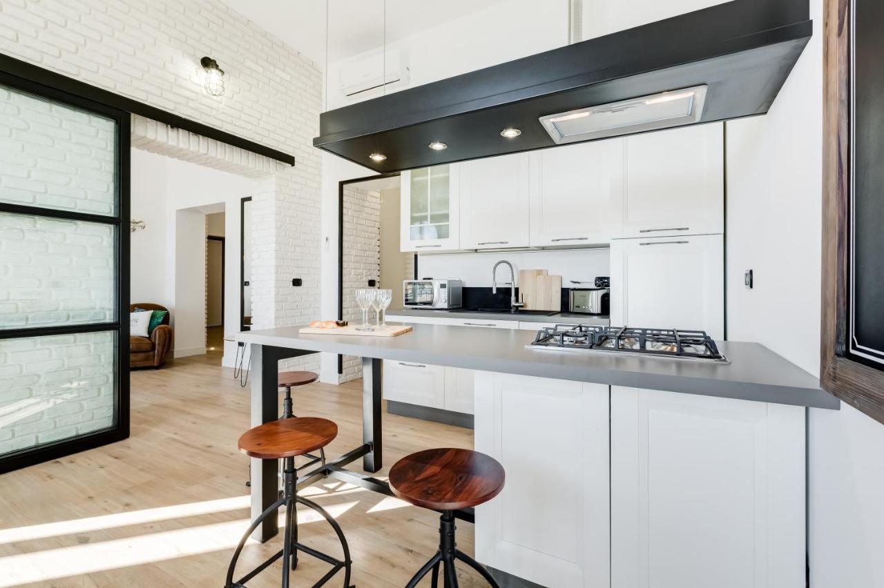 Bmga L Glam Industrial 3-bed In Termini * Roma