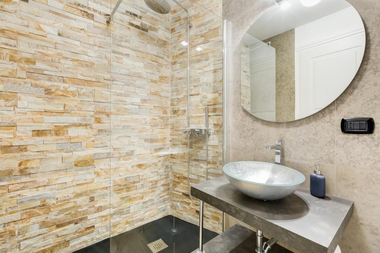 Bmga L Glam Industrial 3-bed In Termini Roma