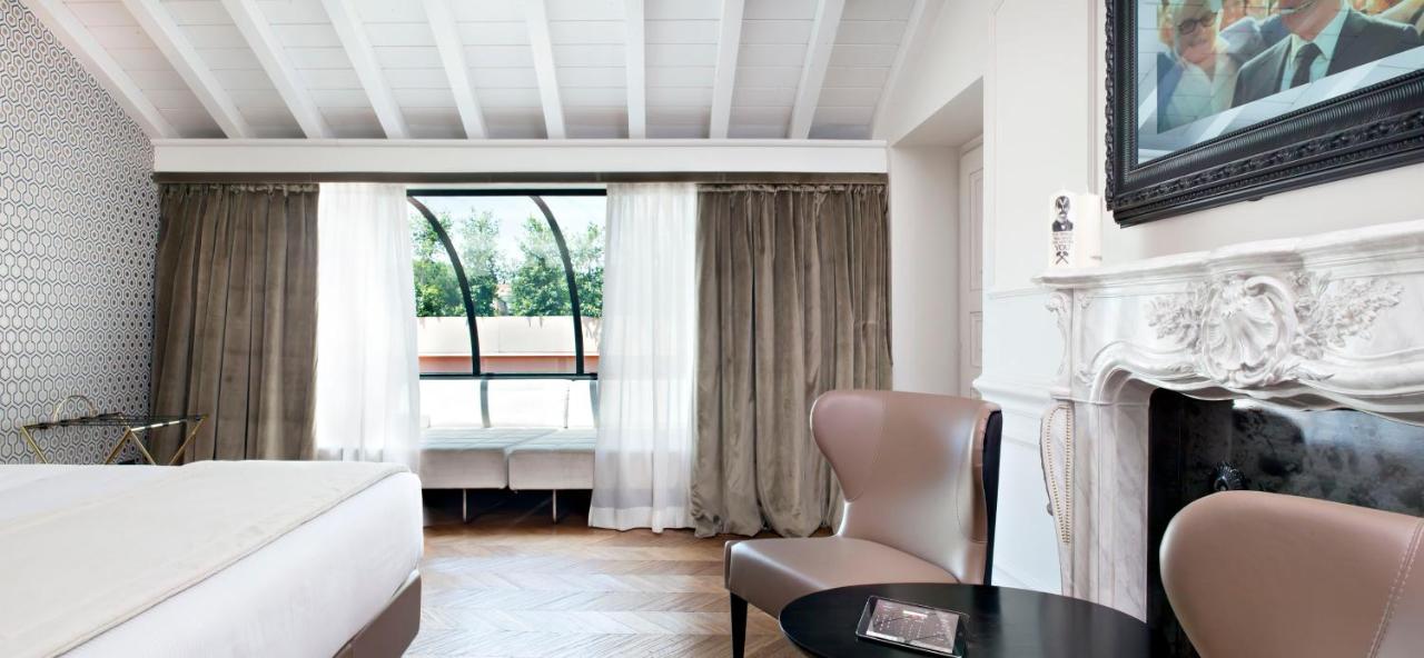 The Corner Hotell 4*