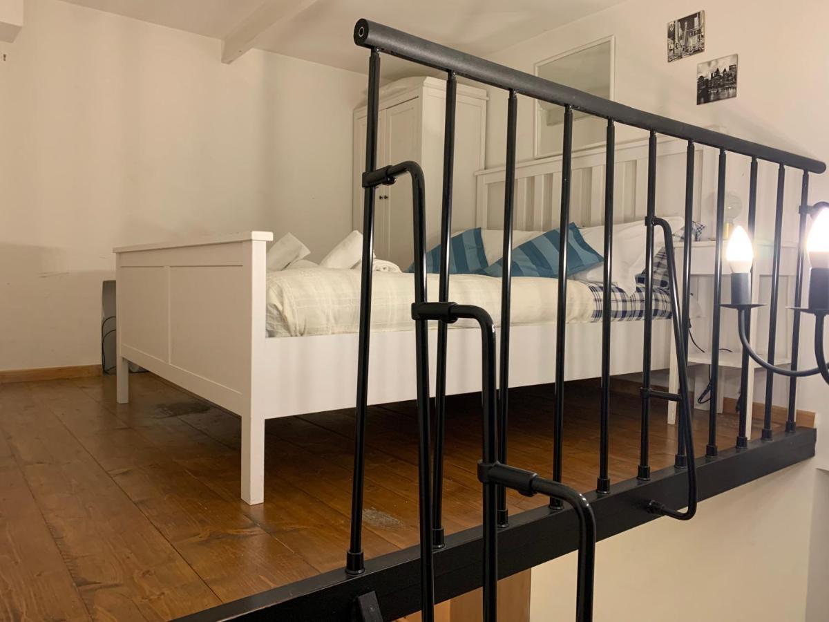 Apartamento Casa Trevi 11 *