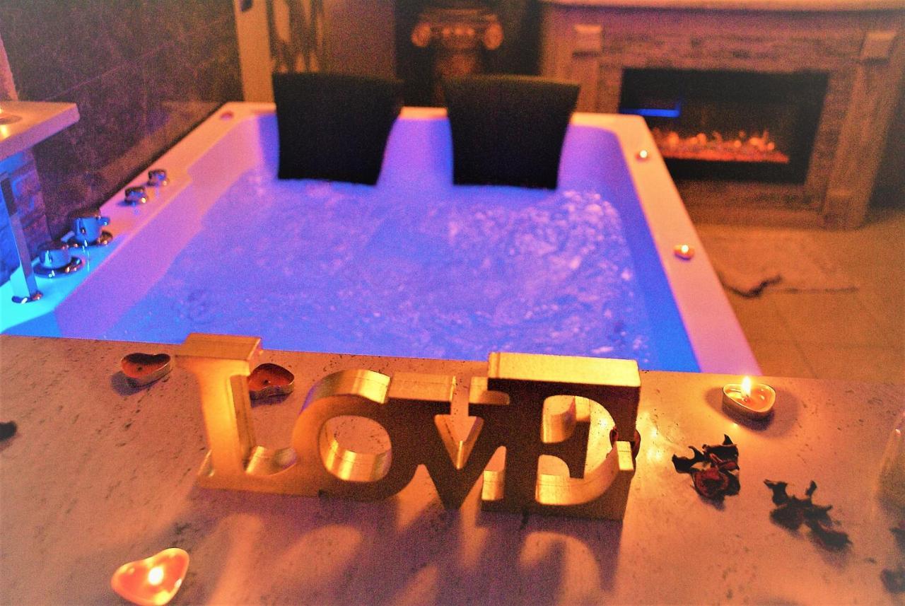Gold Luxury Roma