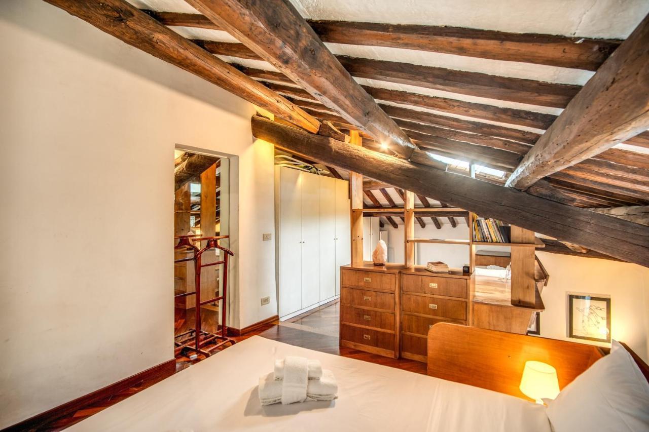 Lovely Attic With Private Terrace By Piazza Navona Leilighet *