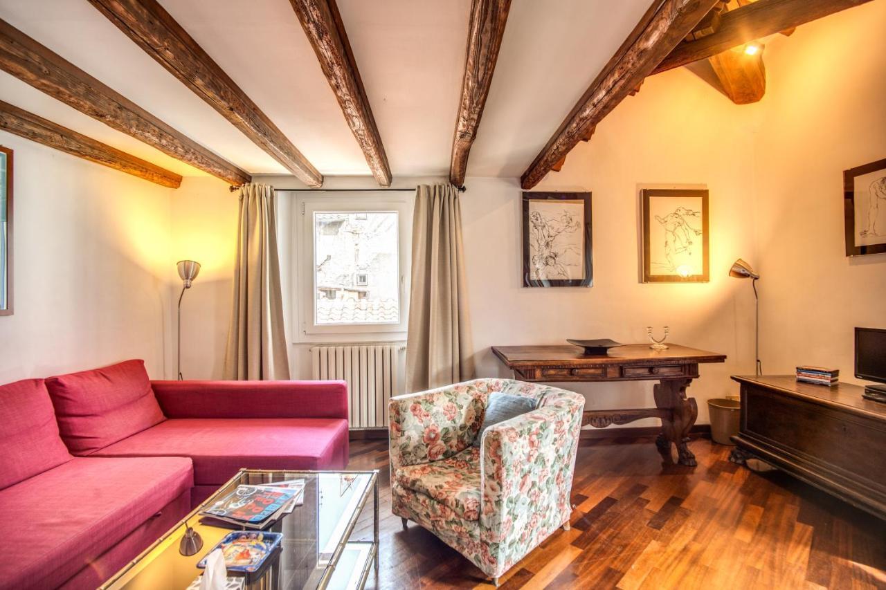 Cozy Attic With Terrace In Piazza Del Fico/navona Roma
