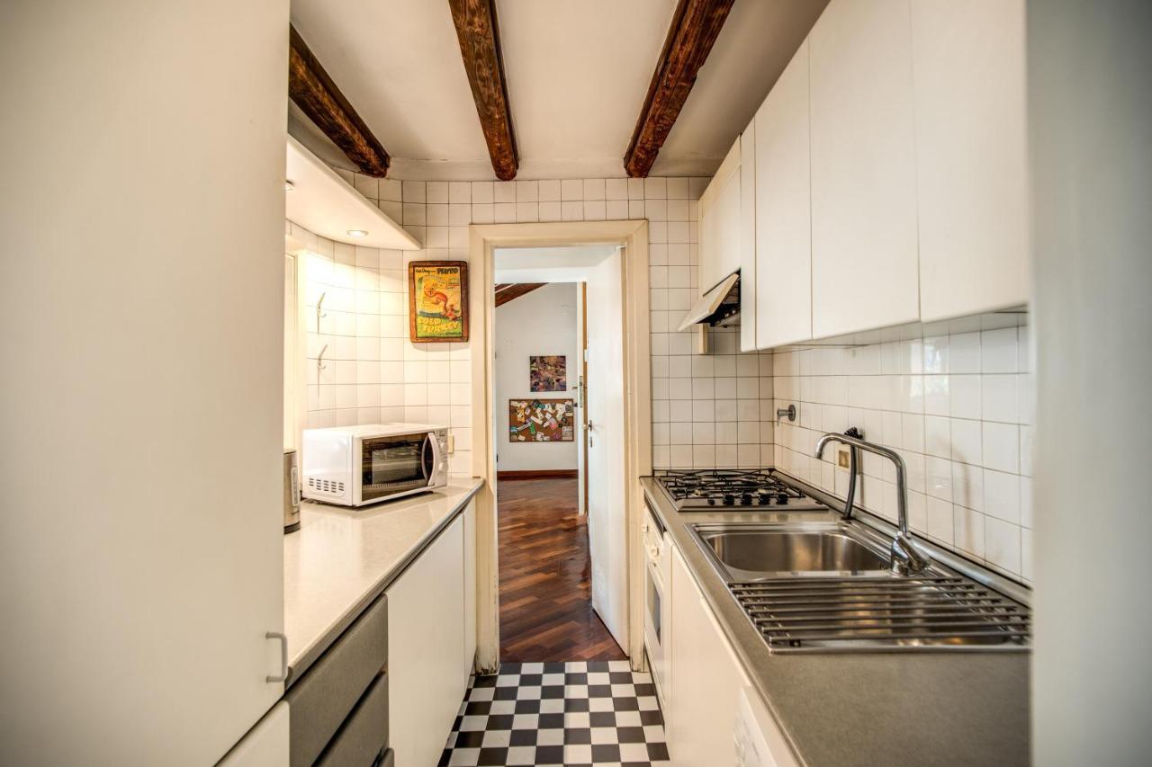 Cozy Attic With Terrace In Piazza Del Fico/navona *