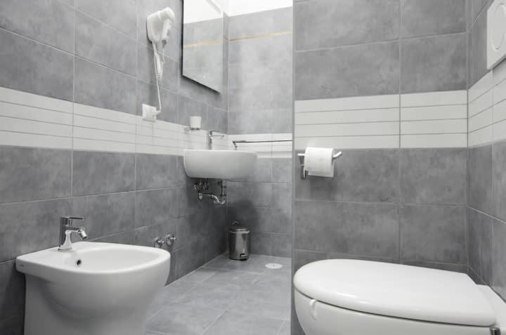 Gjestgiverier Homesuitehome 3*