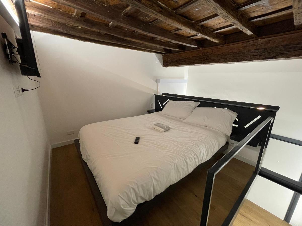Casa Cappellari Design A Campo De' Fiori *