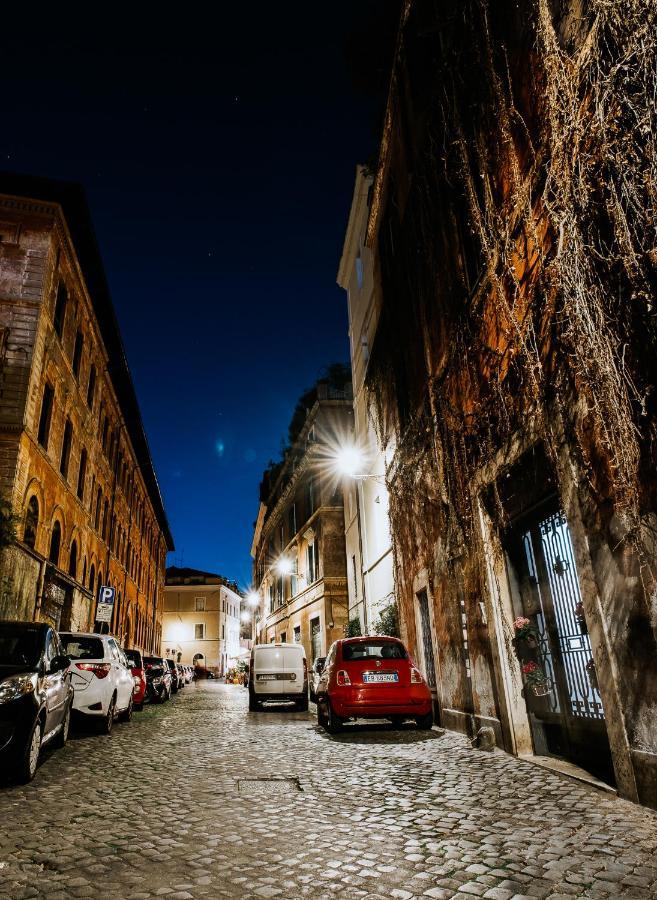 Bruno Domus Trastevere