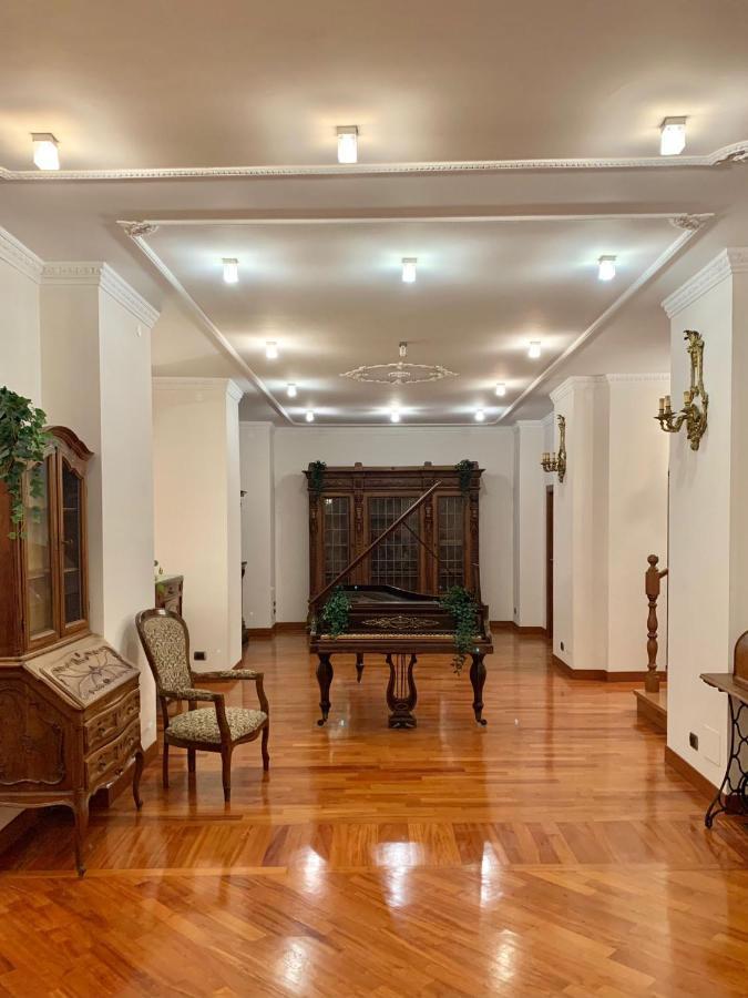 Residenza Tritone Luxury Trevi Fountain Ferienhaus *