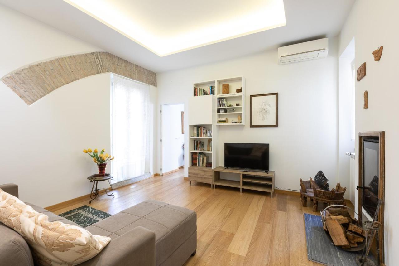 Trevi House * Roma