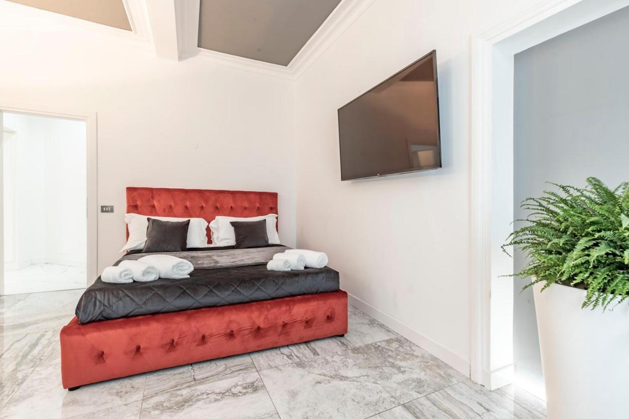 Trevi Luxury Jacuzzi Apartment *