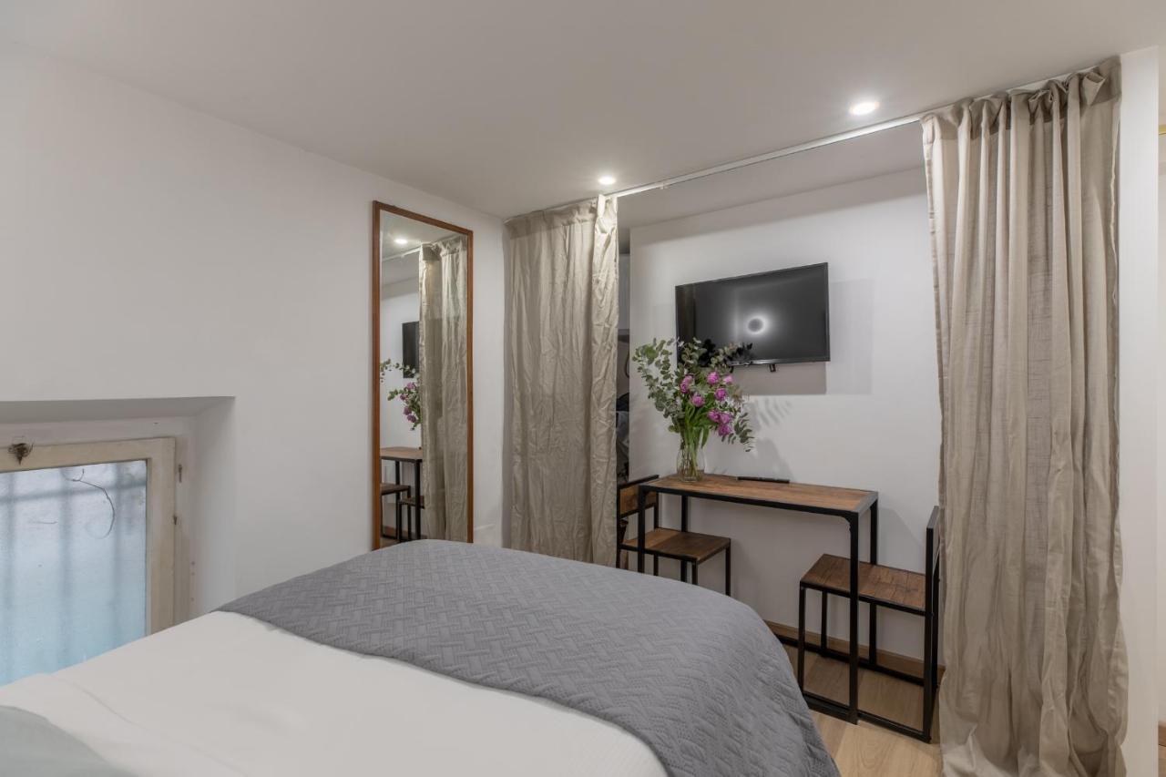 Iflat Small Studio In The Heart Of Trastevere * Roma