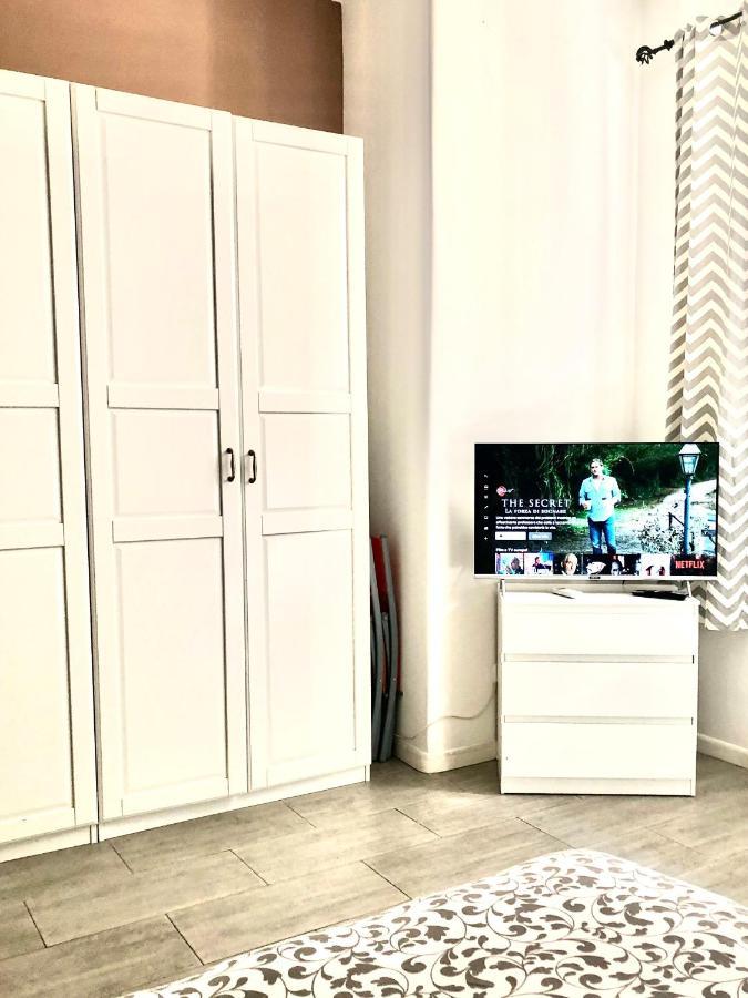 Cris - Close To Vatican - Centre&stadiumarea