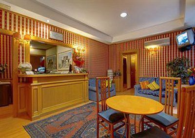 Urbis Hotel 2*