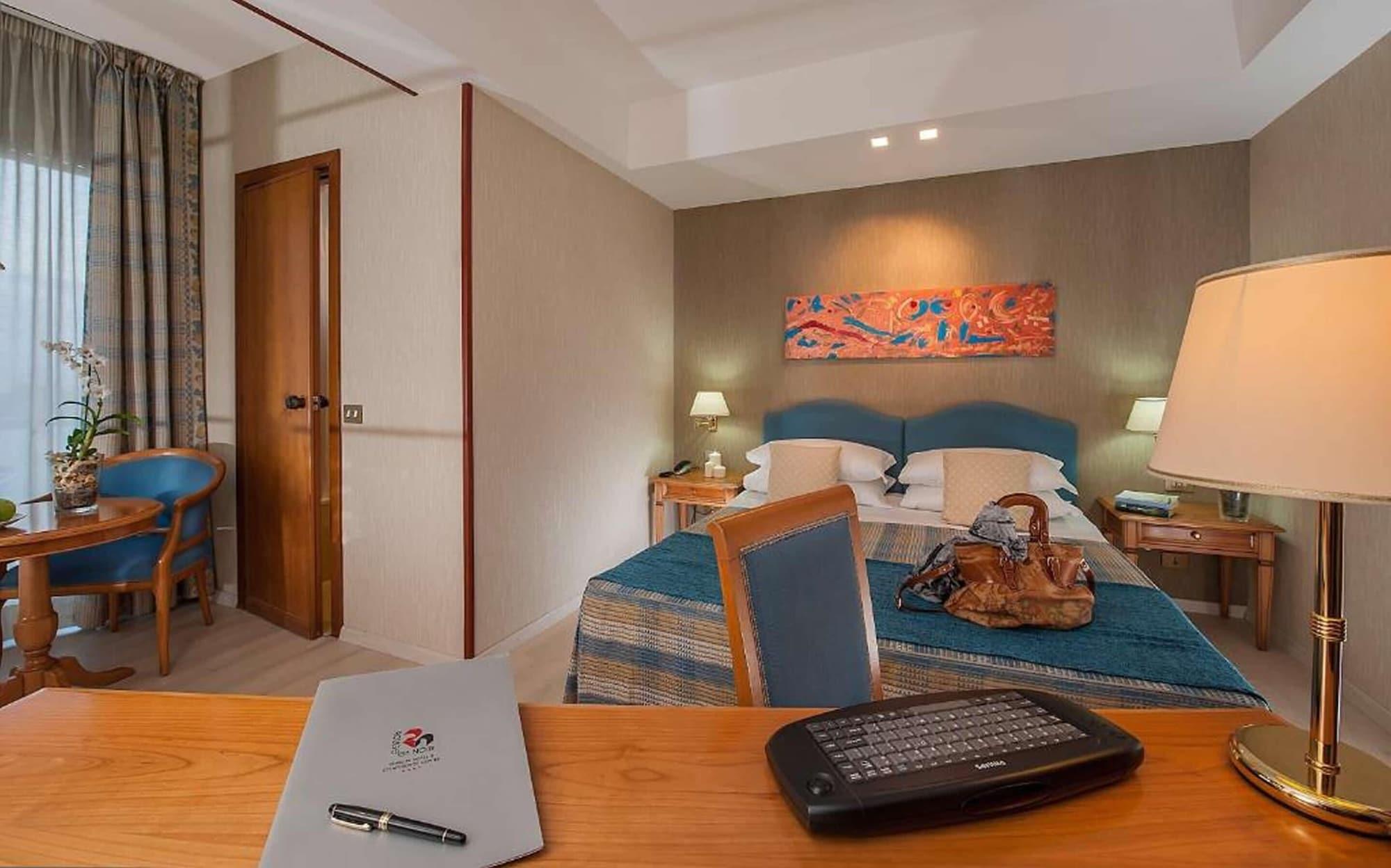 Quality Rouge Et Noir Hotel